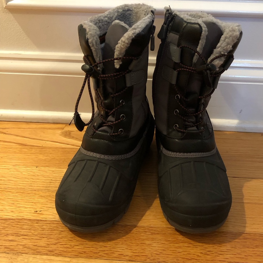 Kids winter/snow boots